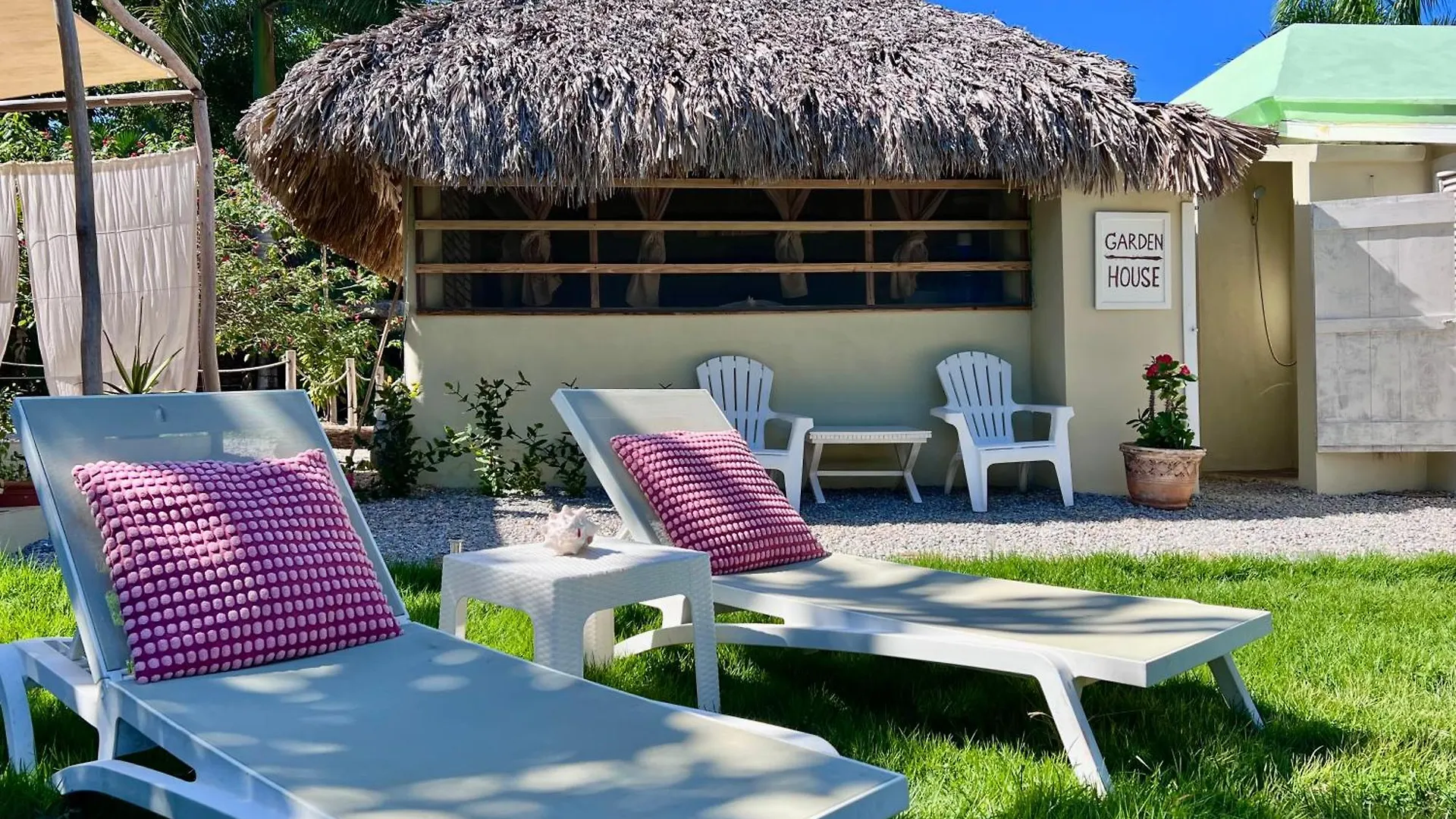 Petrakl Homes Las Galeras 0*,  République dominicaine